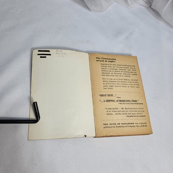 The Guns of Navarone Alistair MacLean WWII Action Adventure War Novel 1961 PB - Picture 3 of 12